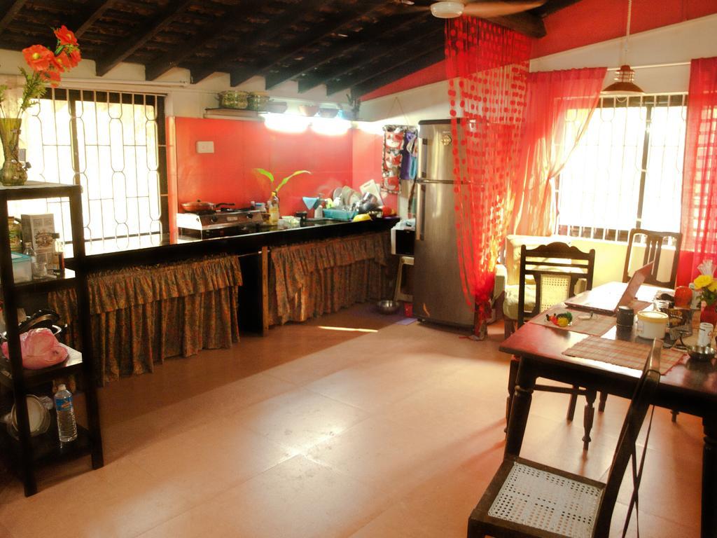 Cozy Dream Apartment أنجونا الغرفة الصورة